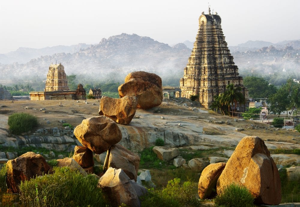 Die Landschaft vom faszinierenden Hampi - Reise nach Karnataka