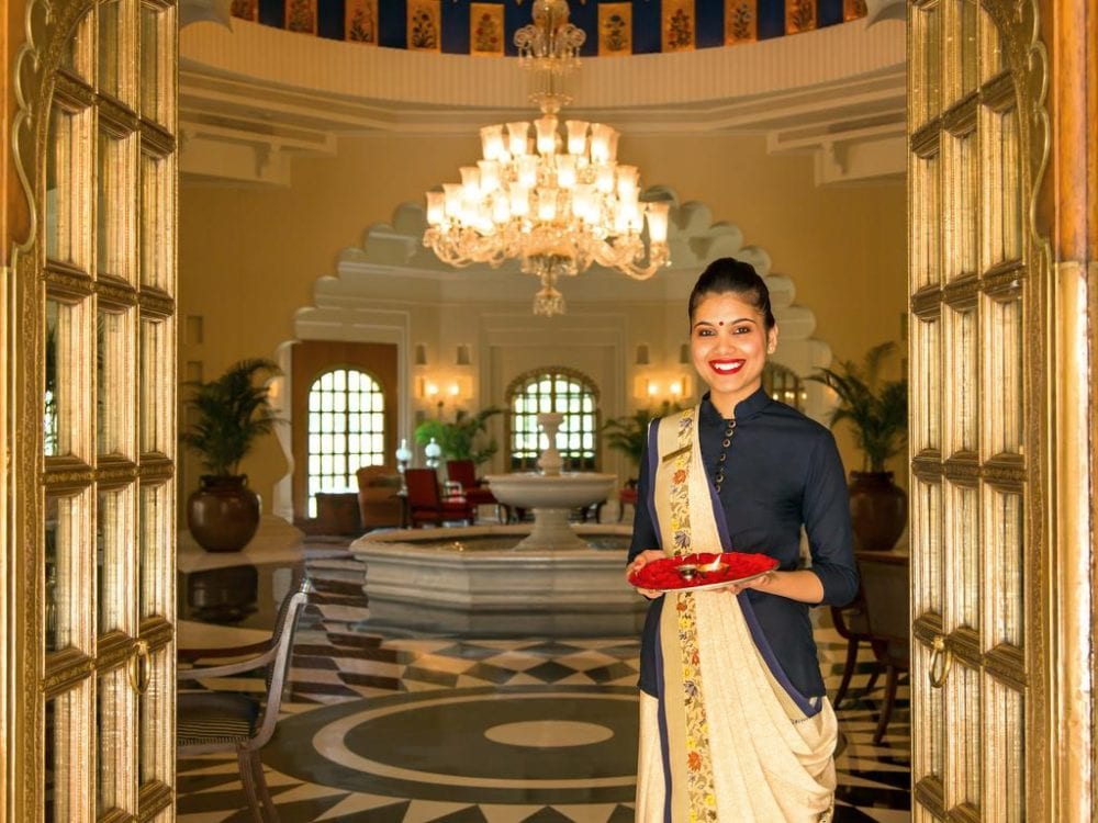 Einzigartiger Service in den luxuriösen Oberoi und Taj Hotels - Luxusreise Indien