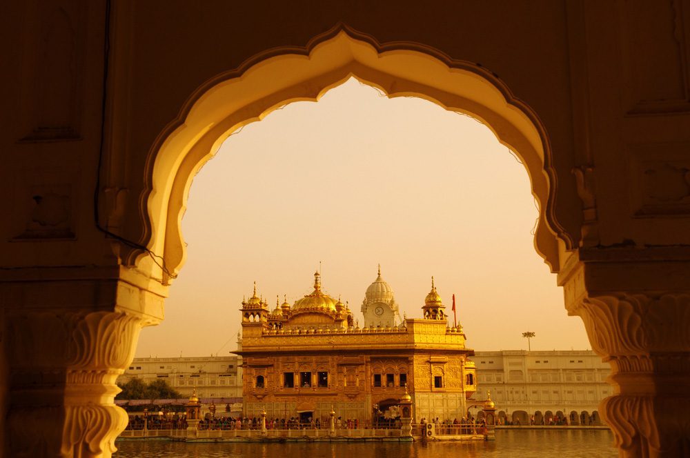 Der Bau des Goldenen Tempels wurde im 16. Jahrhundert von Guru Arjan Dev begonnen
