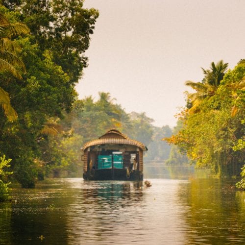 Hausbootfahrt auf den Backwaters von Kerala