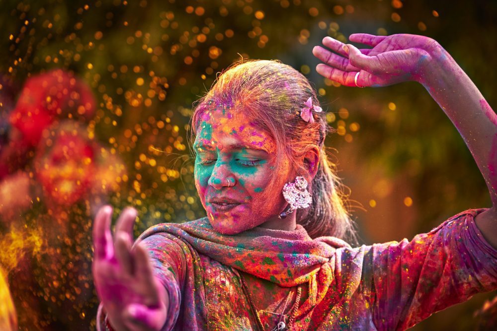 Die Beste Reisezeit für Indien hängt nicht nur vom Wetter ab: das farbenprächtige Holi-Festival