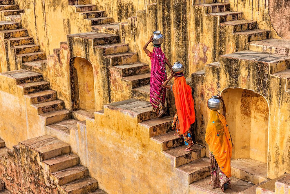 Der wundervolle Panna Meena ka Kund Stufenbrunnen in Jaipur
